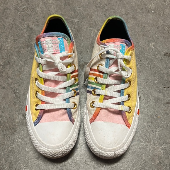 Custom converse 🌈 sneaker - Picture 1 of 5